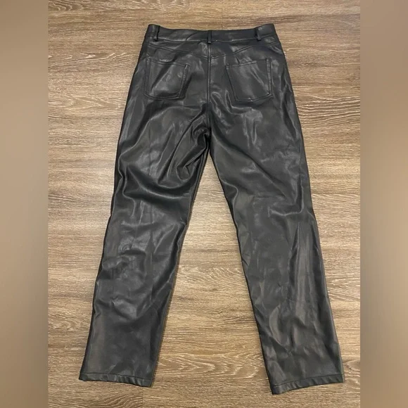 ILLA ILLA Black faux leather pants - Picture 2 of 3